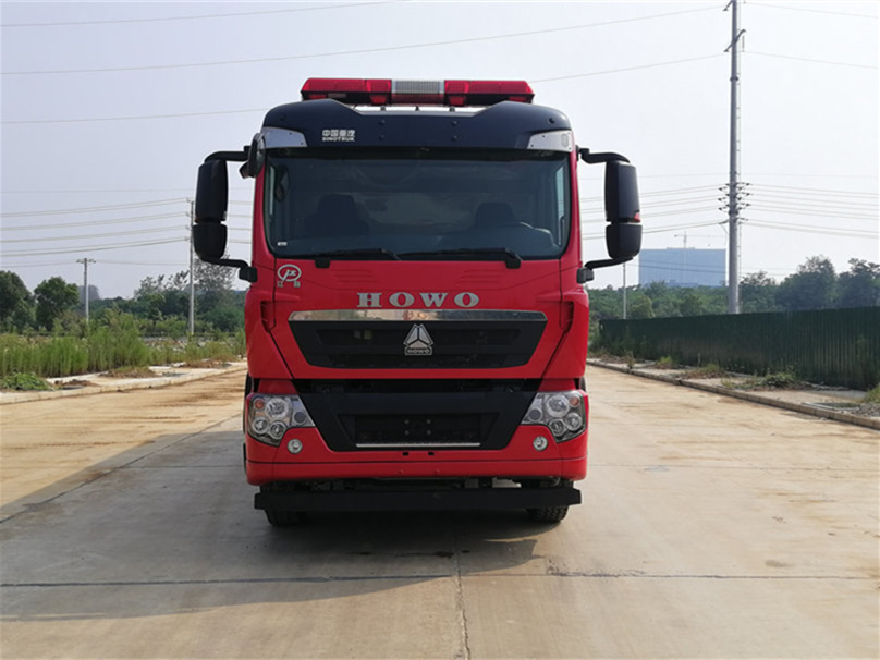 豪沃單橋泡沫消防車(chē)(8噸)圖片